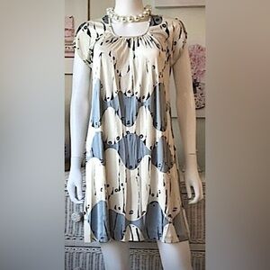 Sea New York Mini Dress All Silk Modest Relax Fit in cream & grey colors size 4